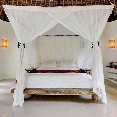 Rumah Kelapa Sepi Karangasem  Bagian luar foto